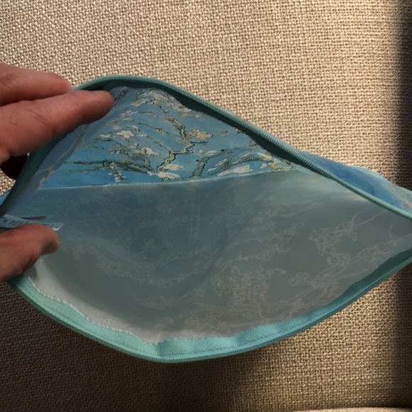 Van Gogh Print Pouch - Picture 3 of 3